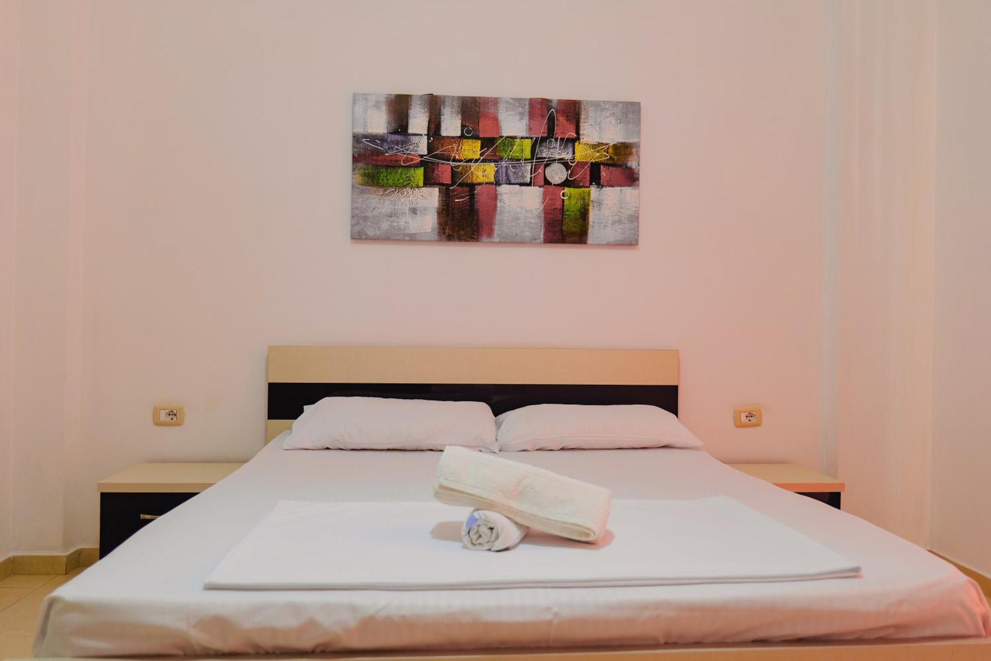 Hotel Argjiro Sarandë Exterior foto