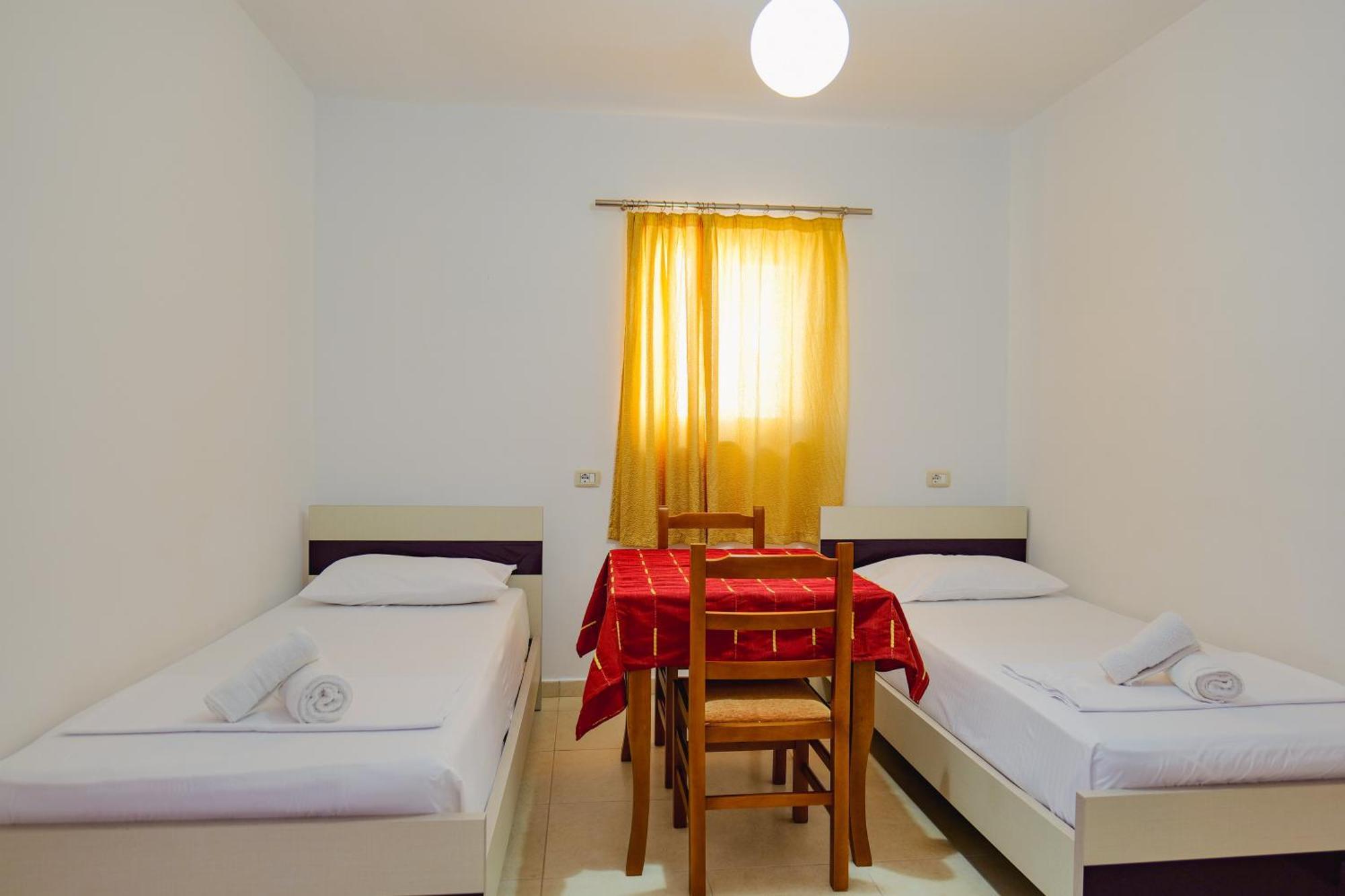 Hotel Argjiro Sarandë Exterior foto