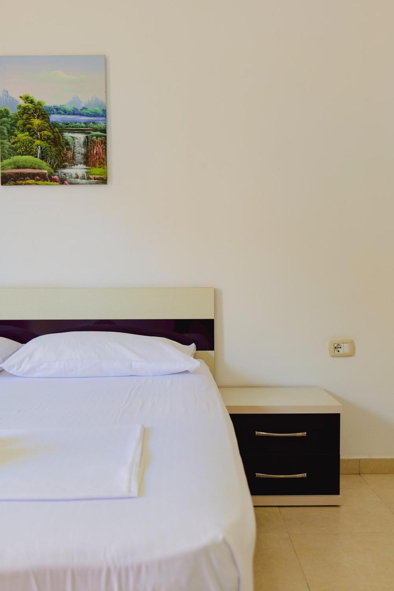 Hotel Argjiro Sarandë Exterior foto