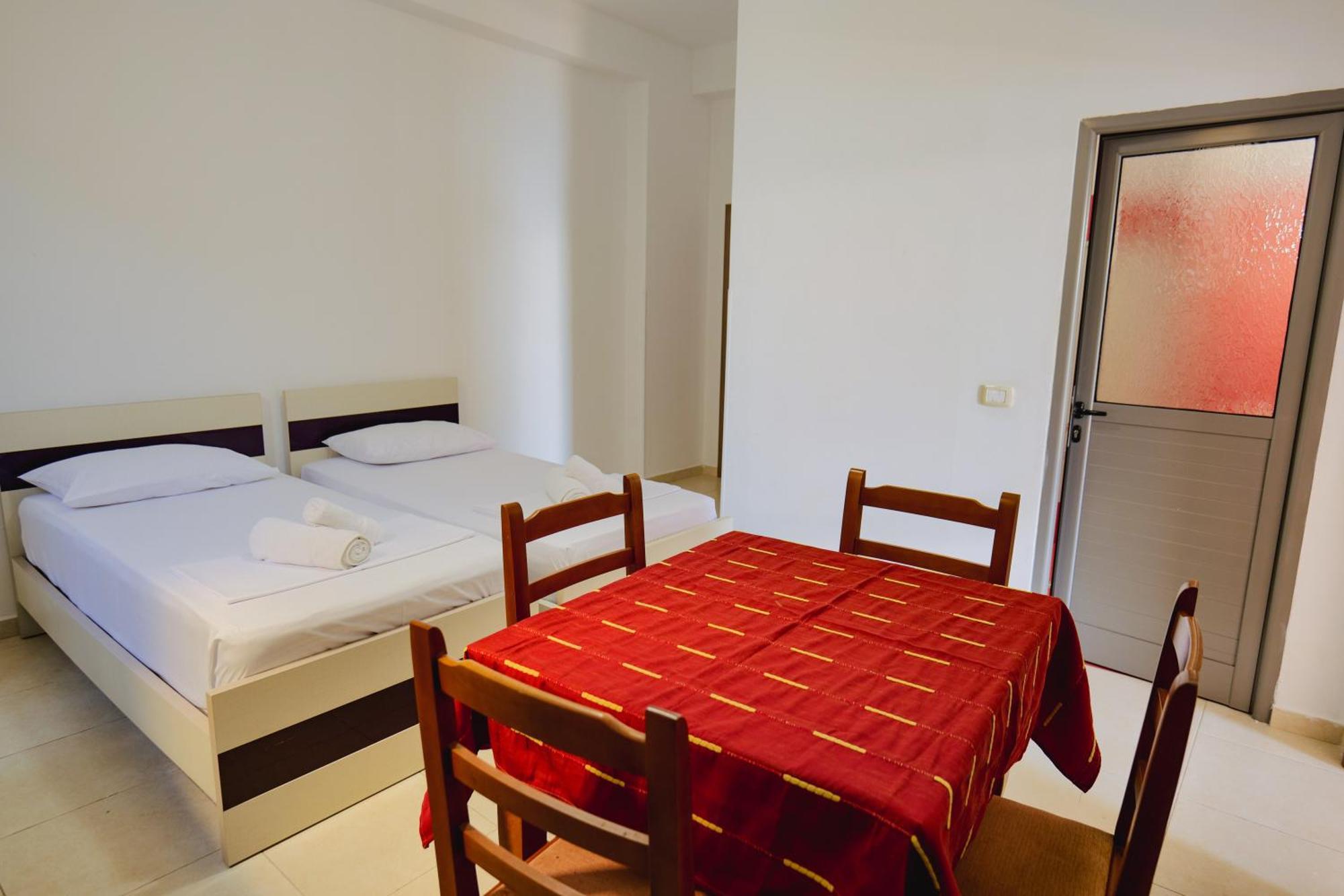 Hotel Argjiro Sarandë Exterior foto