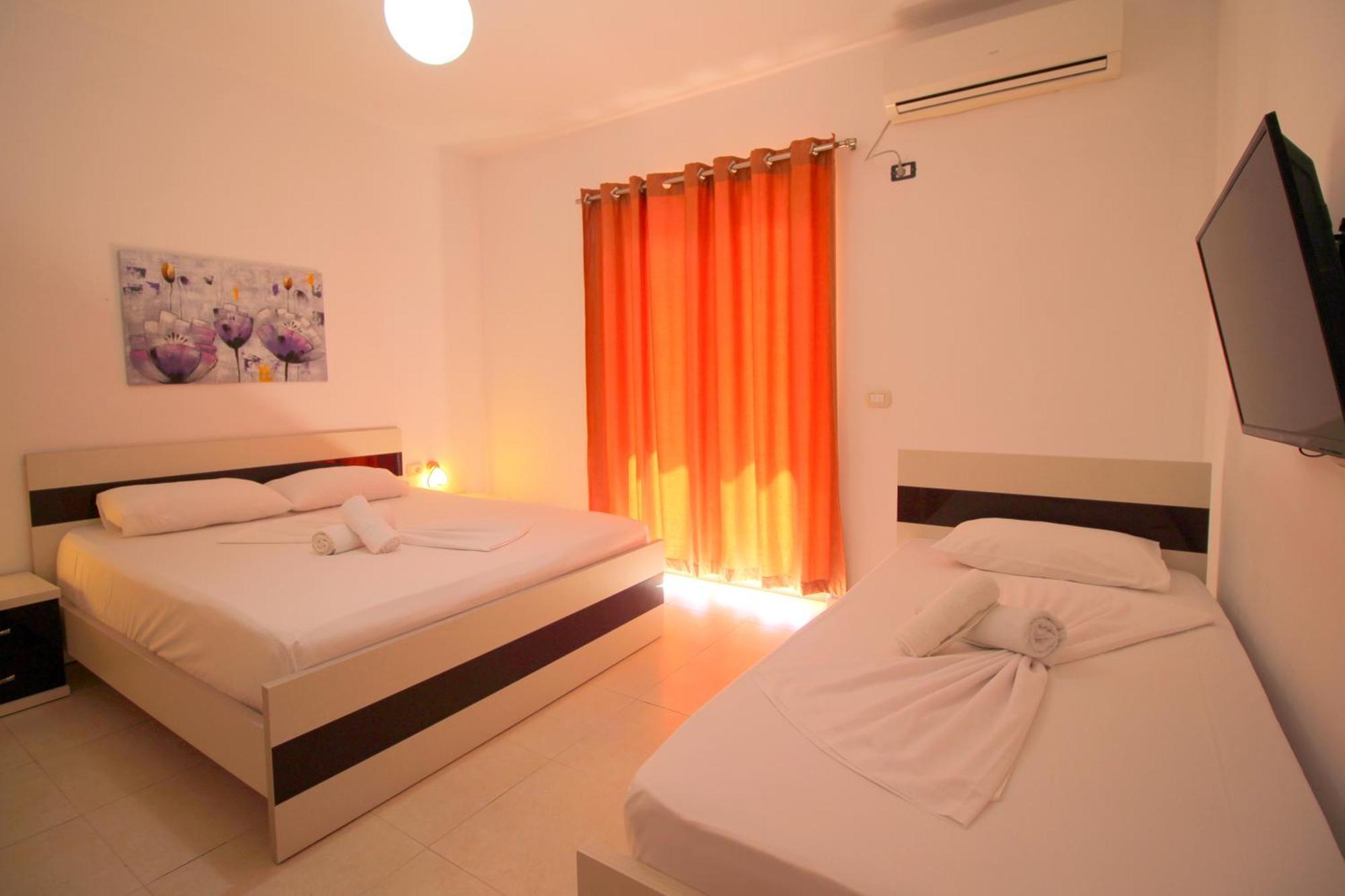 Hotel Argjiro Sarandë Exterior foto