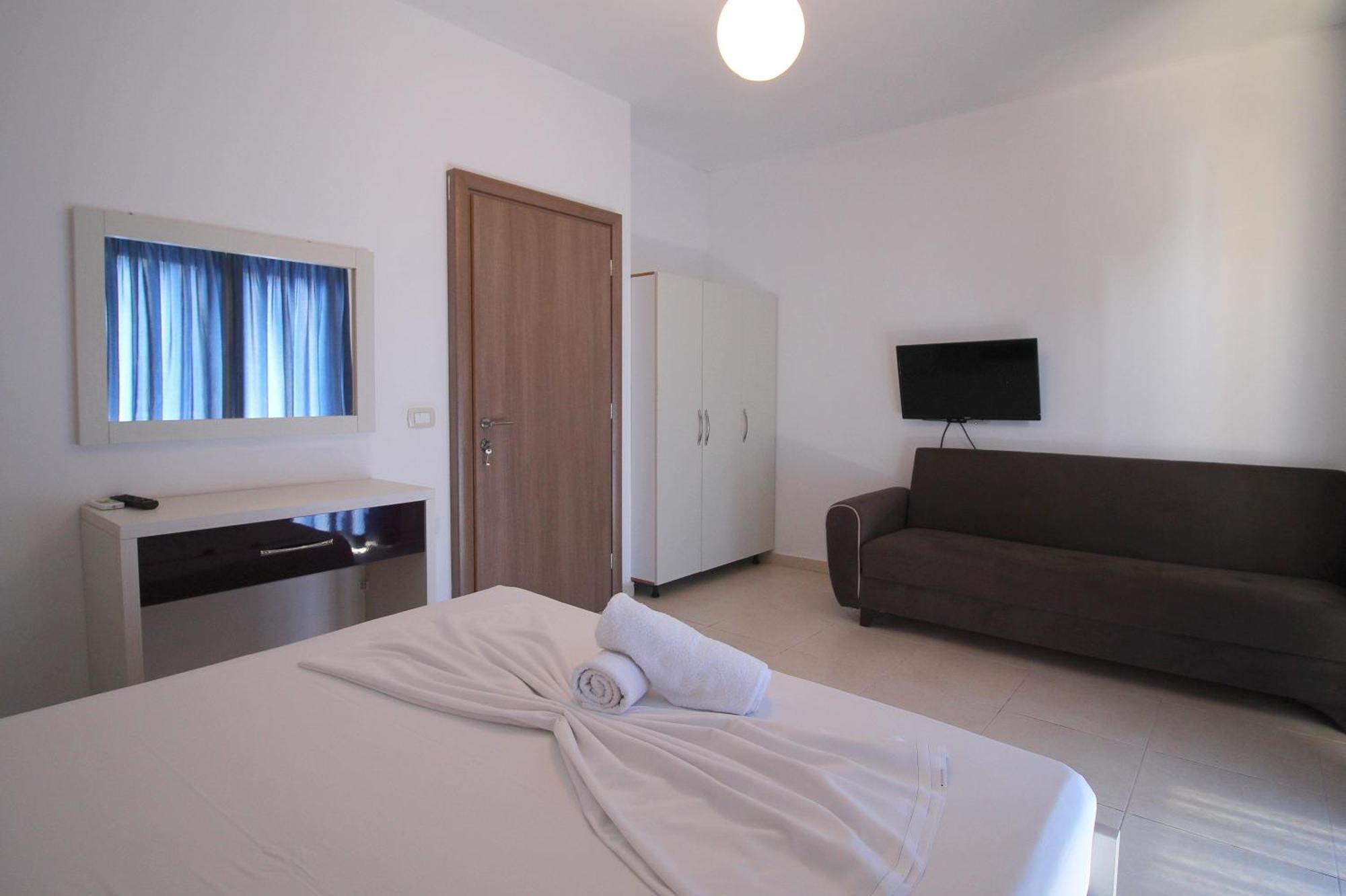 Hotel Argjiro Sarandë Exterior foto