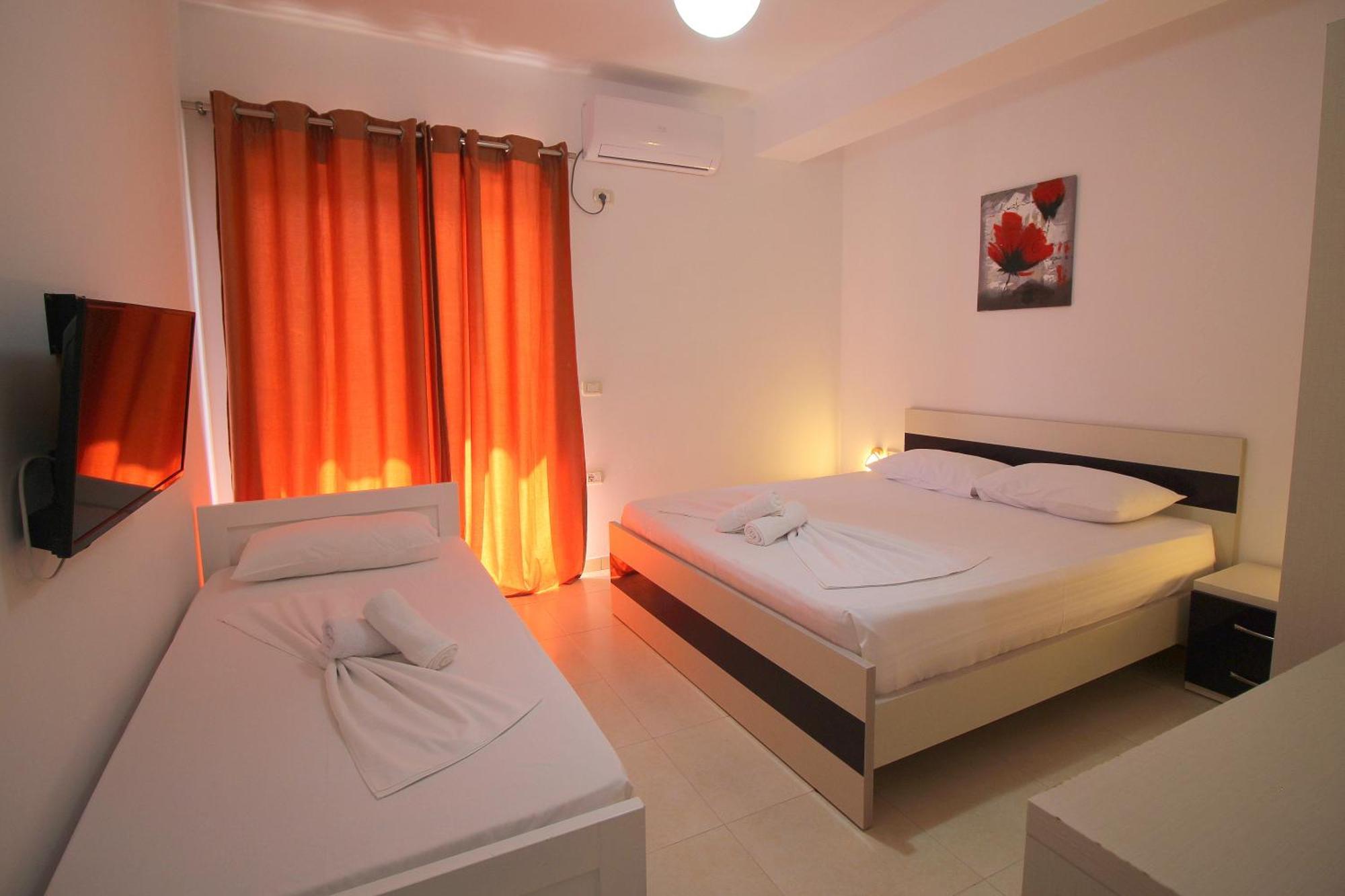 Hotel Argjiro Sarandë Exterior foto